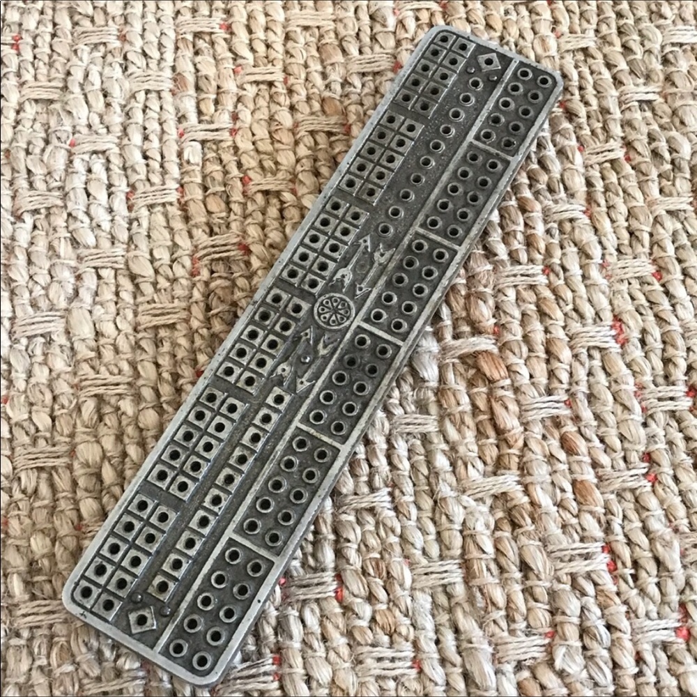 Metal & Wood Vintage Cribbage Board Game with 5 pegs